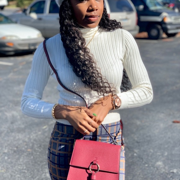 Cute Red Crossbody Purse - Picture 3 of 5